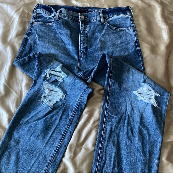Express Modern Straight Super High Rise Size 16L Medium-Wash Jeans Distressed, D - Picture 3 of 8